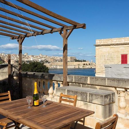 Traditional Maltese Townhouse, Roof Terrace And Views Senglea Exterior photo