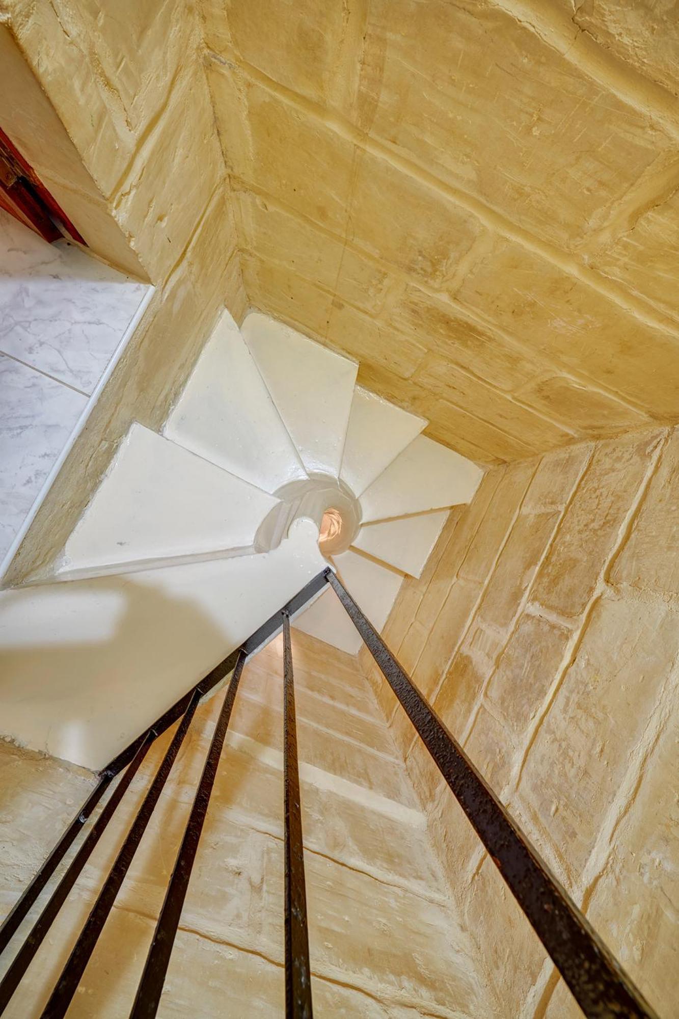 Traditional Maltese Townhouse, Roof Terrace And Views Senglea Exterior photo