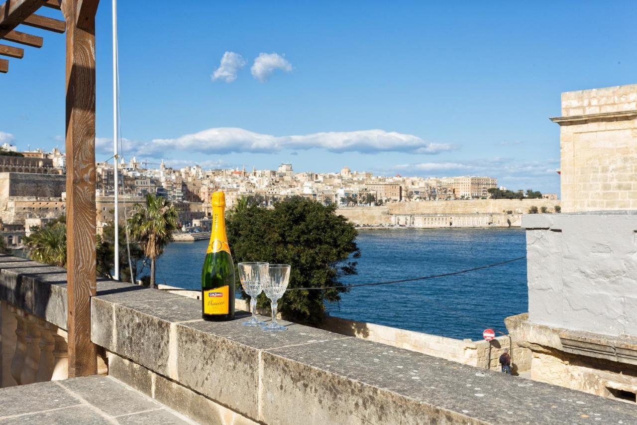 Traditional Maltese Townhouse, Roof Terrace And Views Senglea Exterior photo